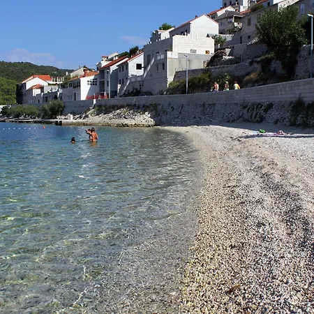 Apartment By The Sea Pucisca, Brac - 2942 *